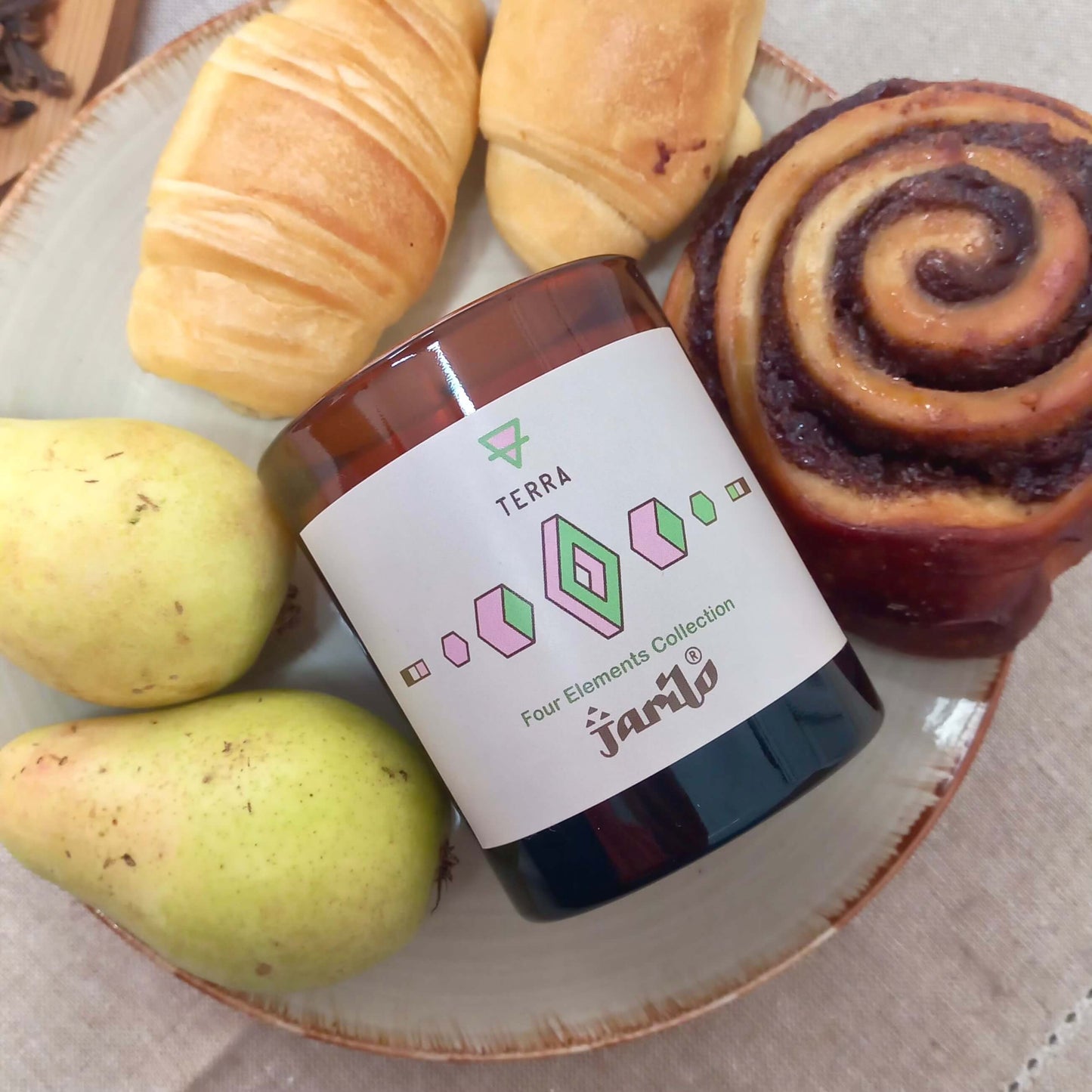 Vela Aromática Artesanal | TERRA | Notas de | 150g | Jarilo